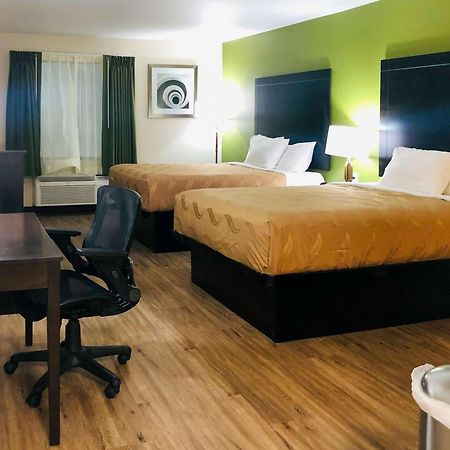 Quality Inn & Suites Lake Charles South Esterno foto
