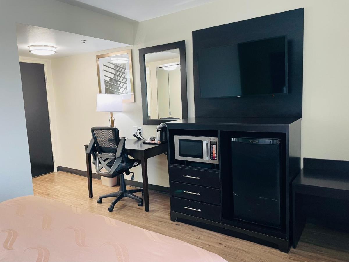 Quality Inn & Suites Lake Charles South Esterno foto