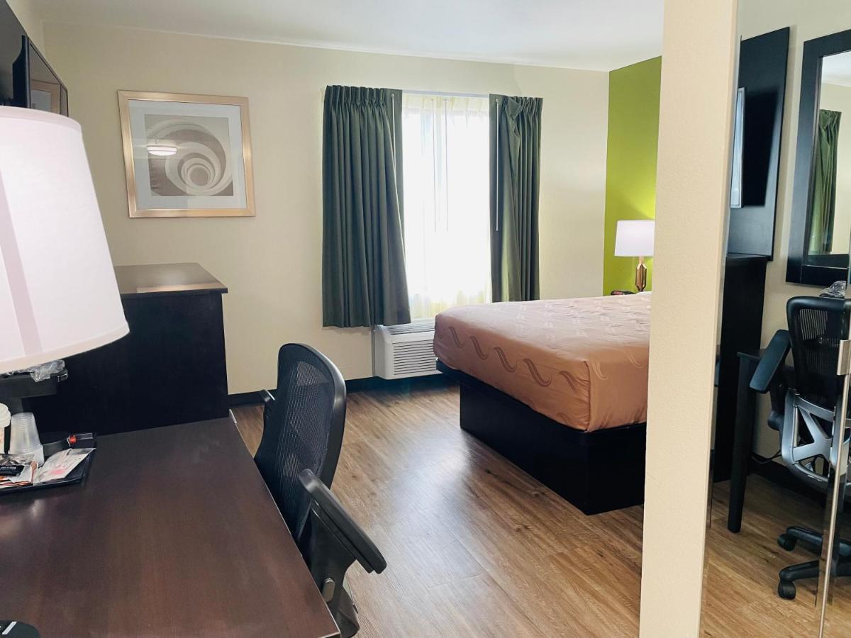 Quality Inn & Suites Lake Charles South Esterno foto