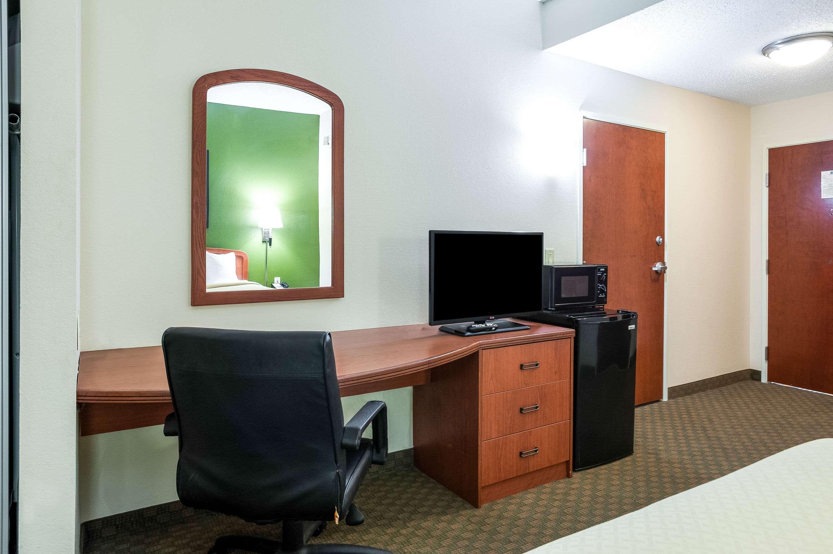 Quality Inn & Suites Lake Charles South Esterno foto