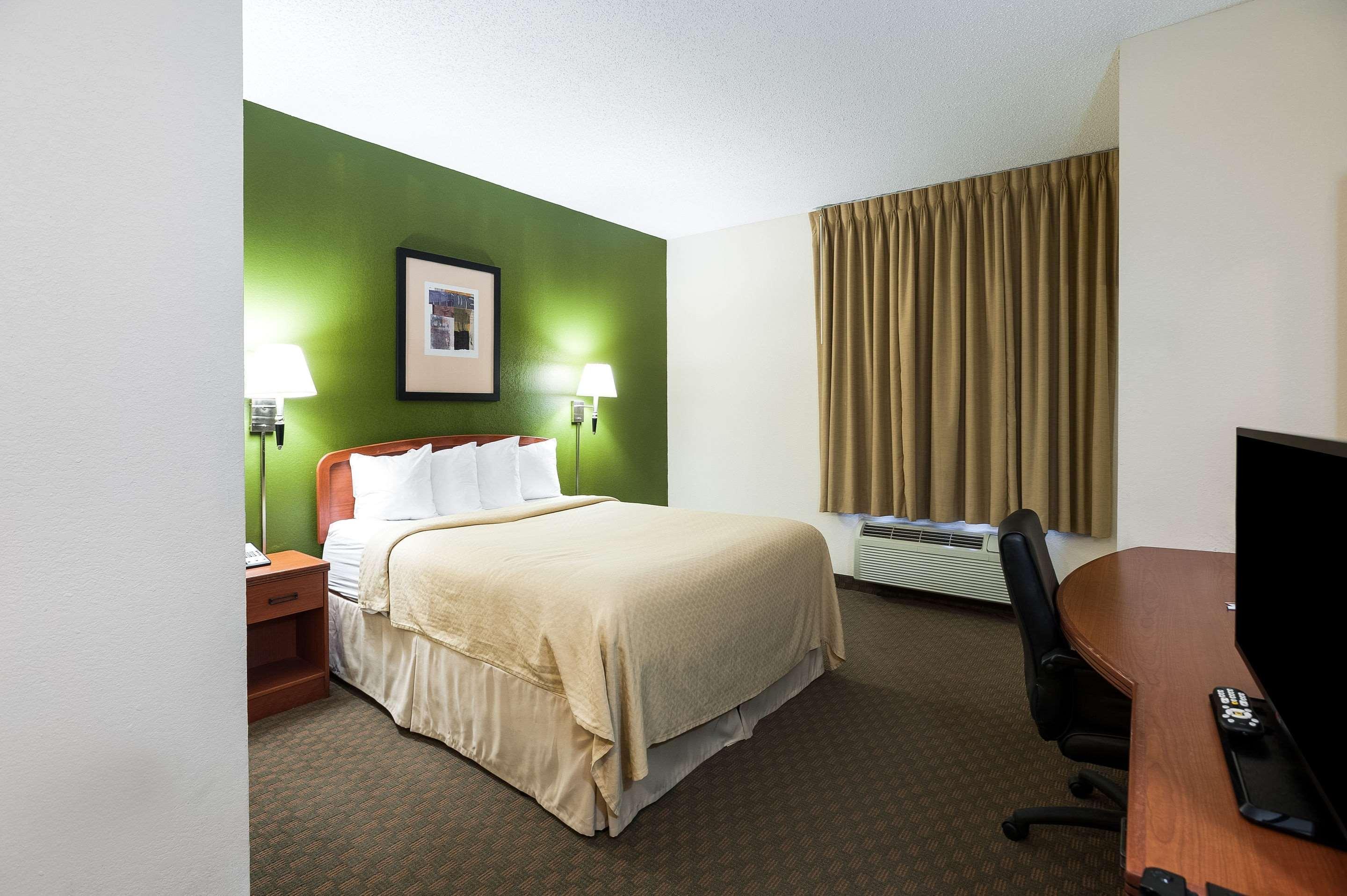 Quality Inn & Suites Lake Charles South Esterno foto