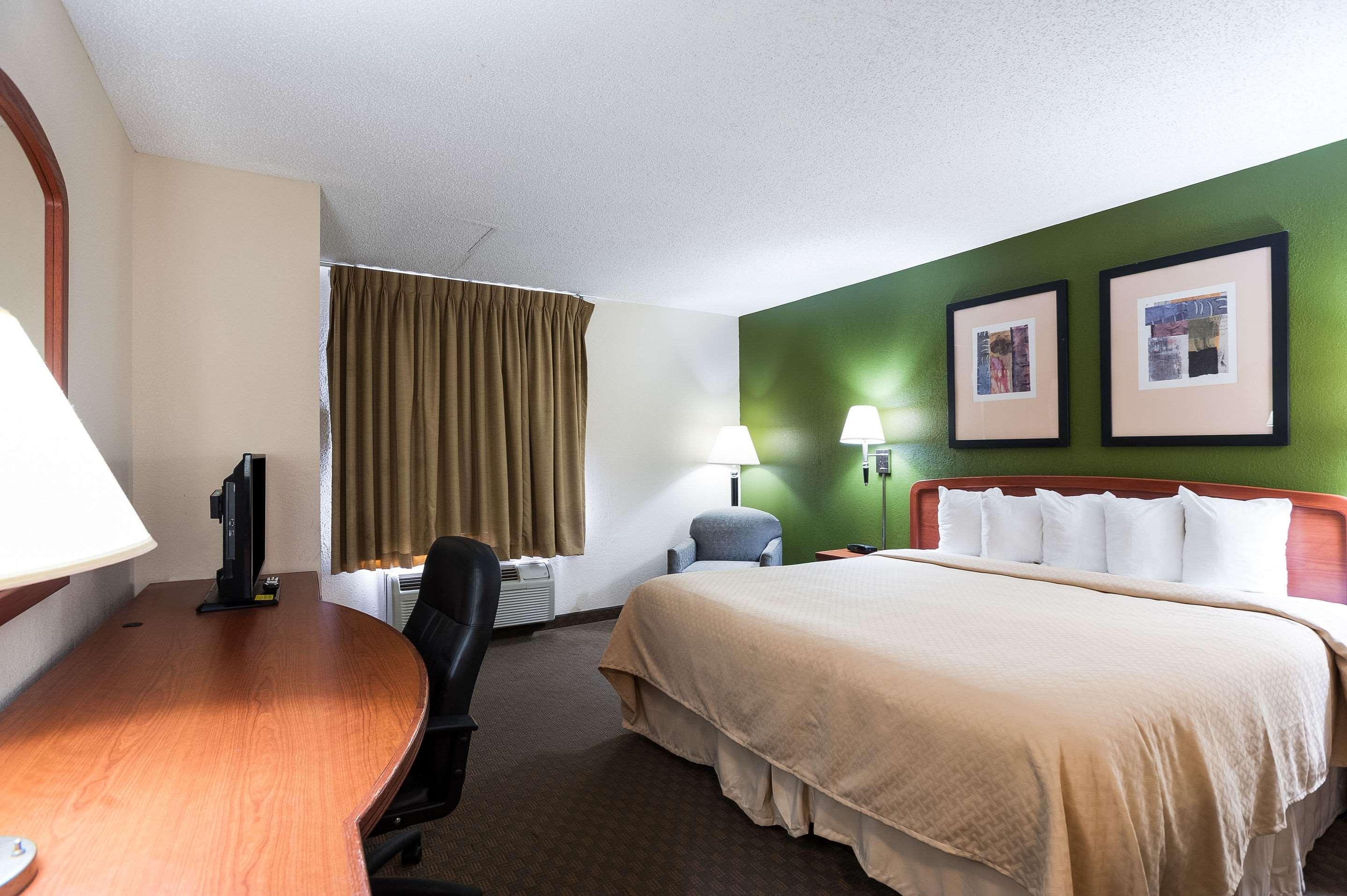 Quality Inn & Suites Lake Charles South Esterno foto