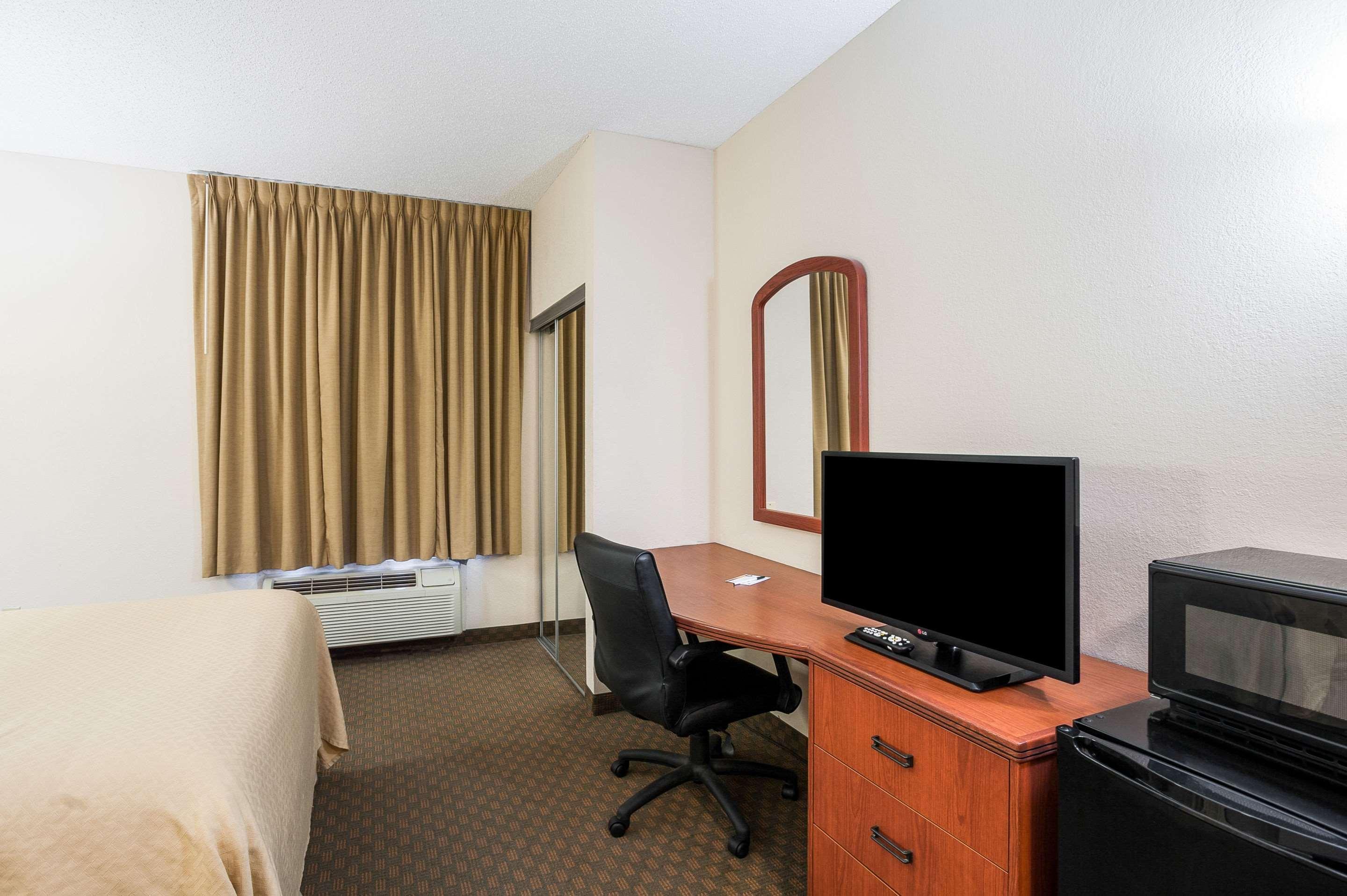 Quality Inn & Suites Lake Charles South Esterno foto