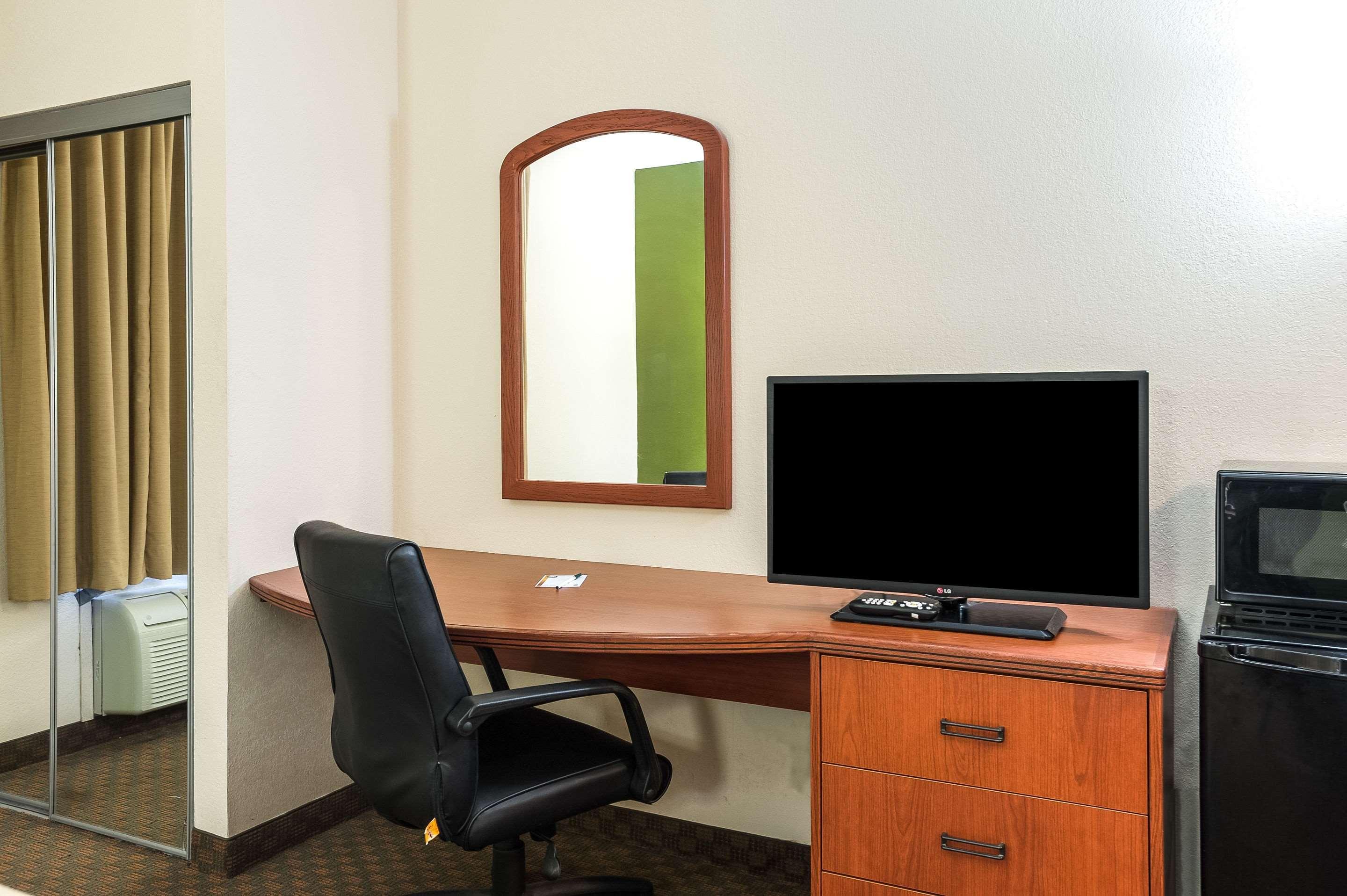 Quality Inn & Suites Lake Charles South Esterno foto