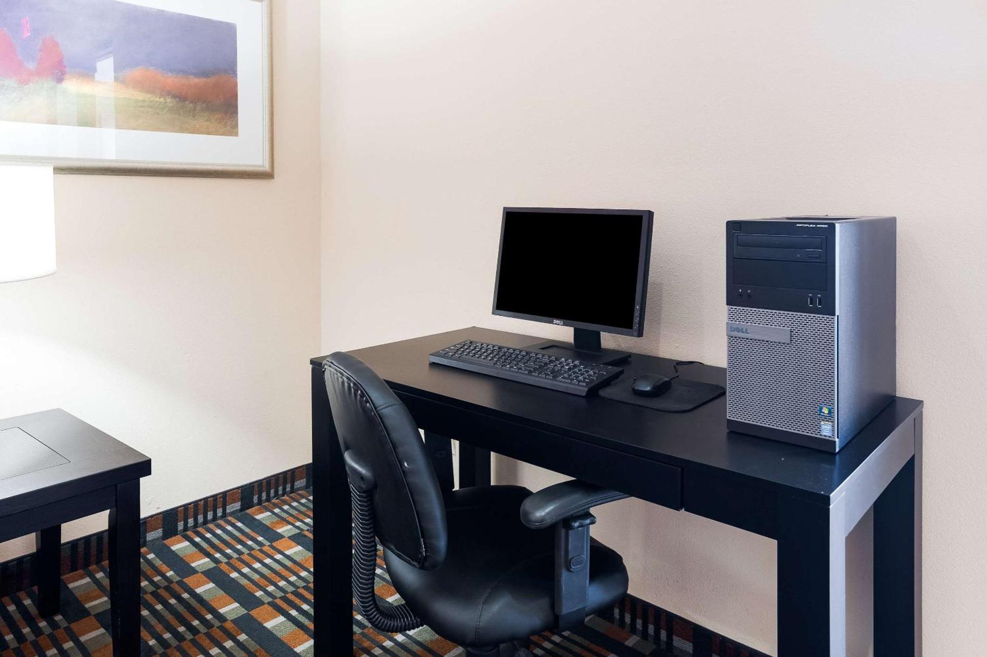 Quality Inn & Suites Lake Charles South Esterno foto
