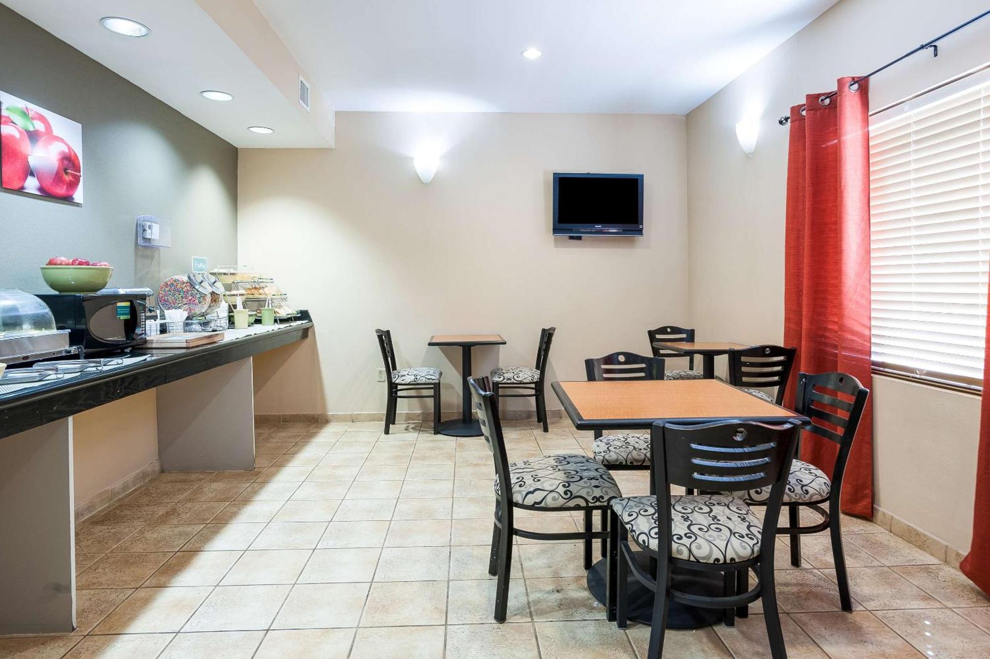 Quality Inn & Suites Lake Charles South Esterno foto