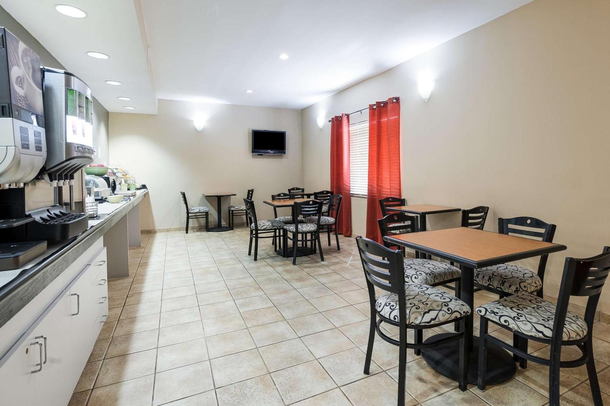 Quality Inn & Suites Lake Charles South Esterno foto